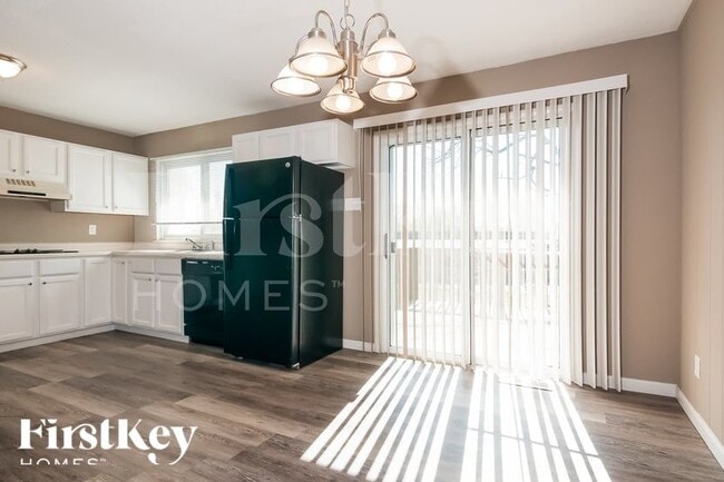 Photo - 9553 Winkler Dr