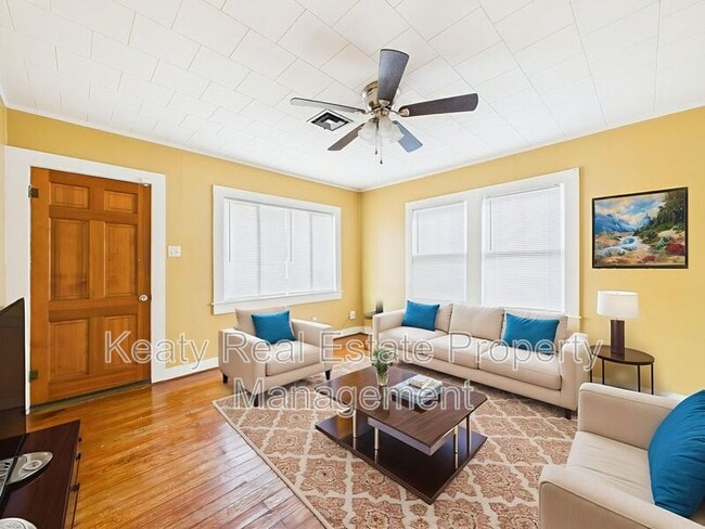 Photo - 413 Dorothy St