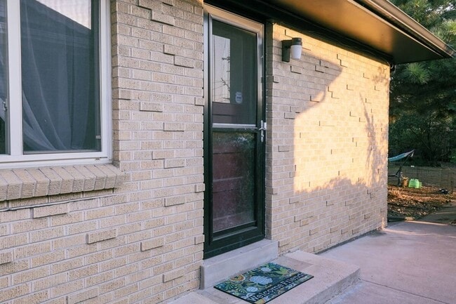 Photo - 6659 Upham Dr Unidad B