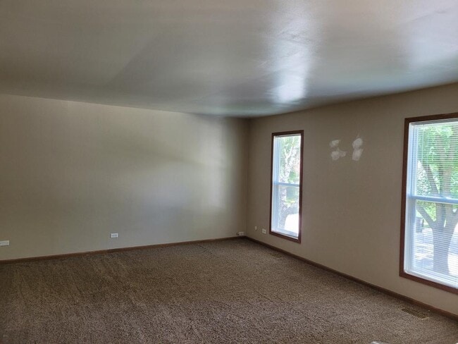 Photo - 436 Fordham Pl
