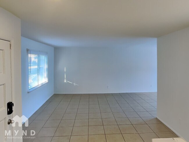 Photo - 5924 N 83rd St