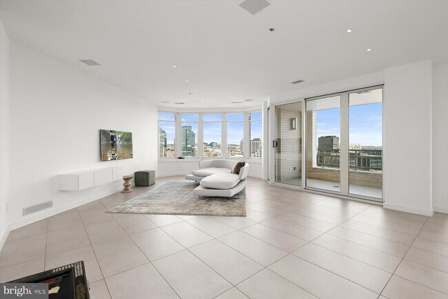 Photo - 100 Harborview Dr Unit 1901