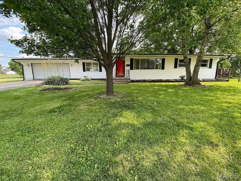 Photo - 300 Sauget Ave House