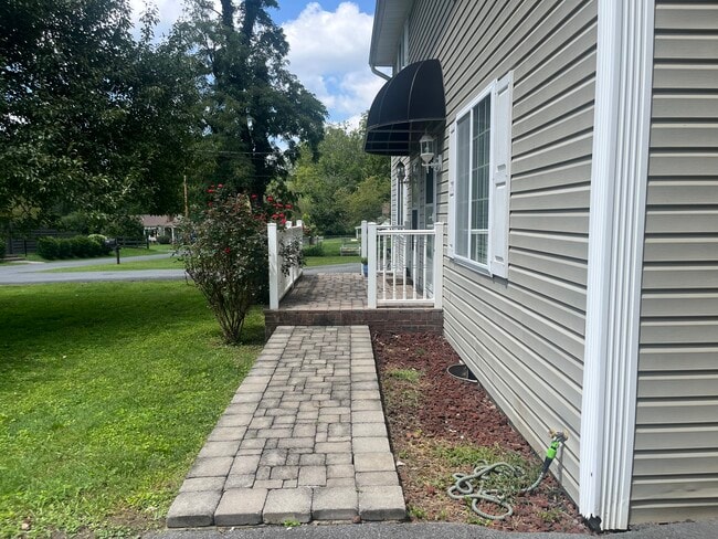 290 Shenandoah Dr Unit 2