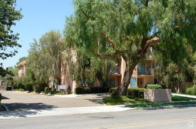 Photo - Peppertree Court Apartments