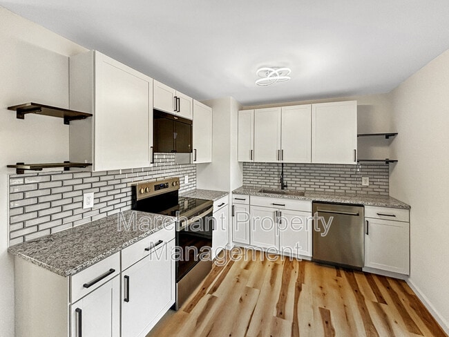 Photo - 279 Pioneer Pl