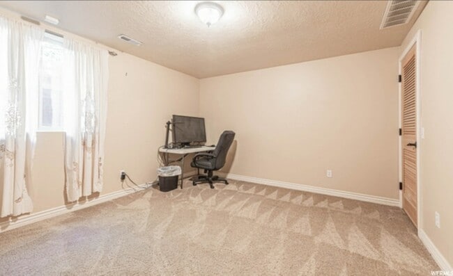 Photo - 8475 S 300 E