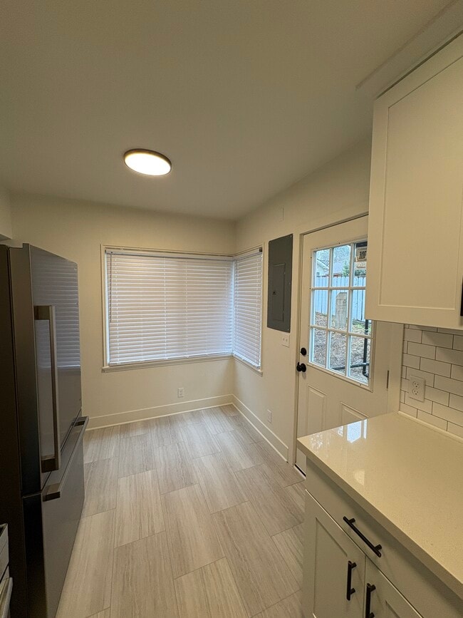 Photo - 840 NW 54th St