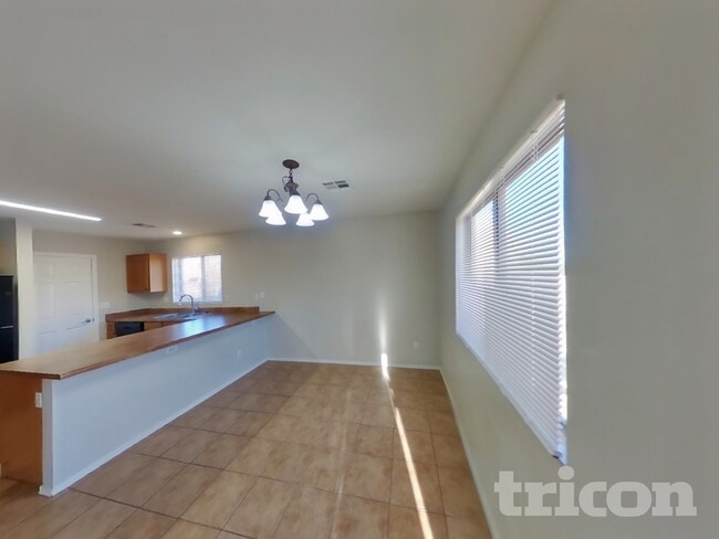 Photo - 10535 W Papago St