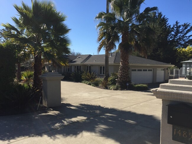 Photo - 1485 Lakeview Dr