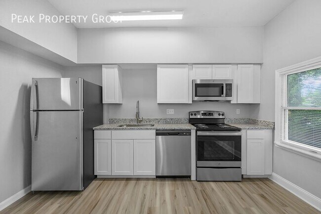 Photo - 1516 William Howard Taft Rd Unit 2