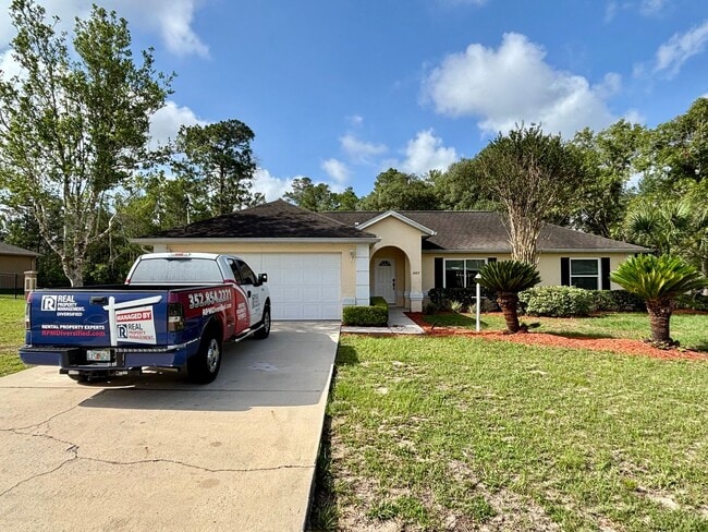 Building Photo - Emerald Point - Southwest Ocala | 3/2 1577 sqft