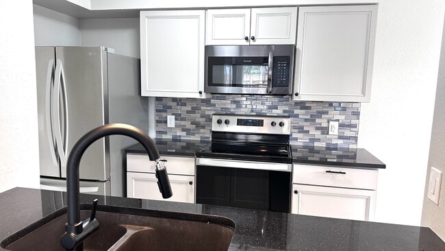 Photo - 7202 Mansions Dr