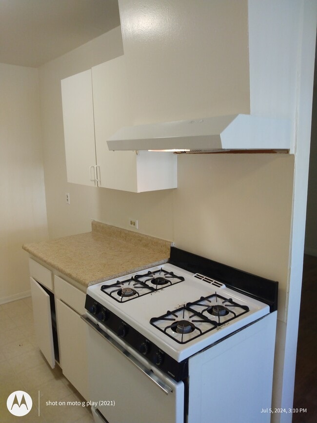 Building Photo - 7722 Chapman Ave Unit 7722-2