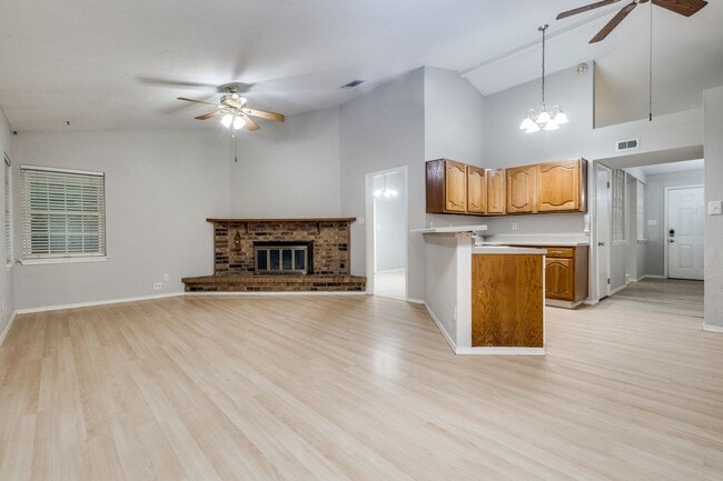 Photo - 3029 Yorkshire Ct