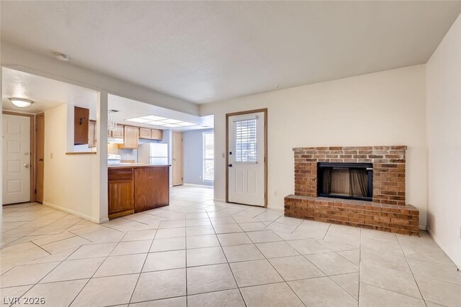 Photo - 3771 Shirebrook Dr Unidad 89