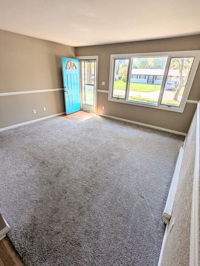 New Listing coming soon in Fort Wayne... Rental House Rental in Fort