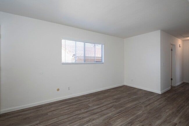 Photo - 4837 Santa Cruz Ave Unit 4837-B
