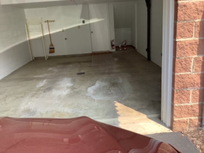 Photo - 604 Topper Way