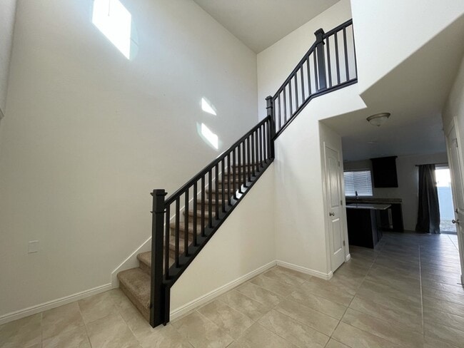 Photo - 1118 Stonehaven Dr