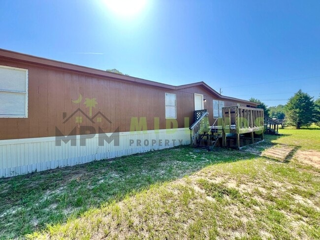 Photo - 2413 S Lake Dr