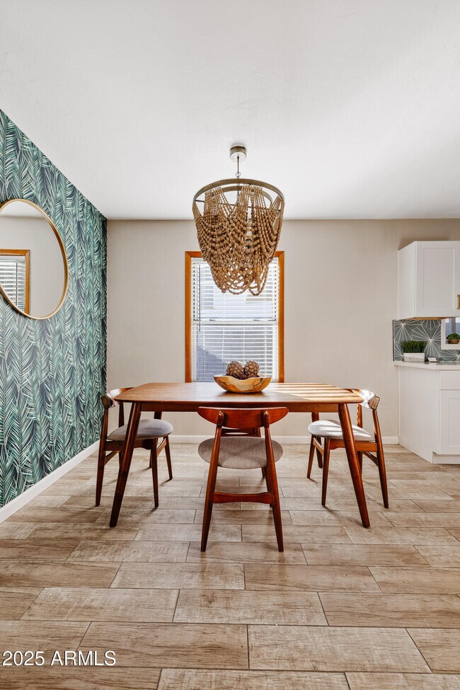 Photo - 2722 E Virginia Ave