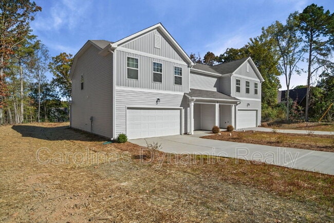 Building Photo - 3200 Polk and White Rd Unit B