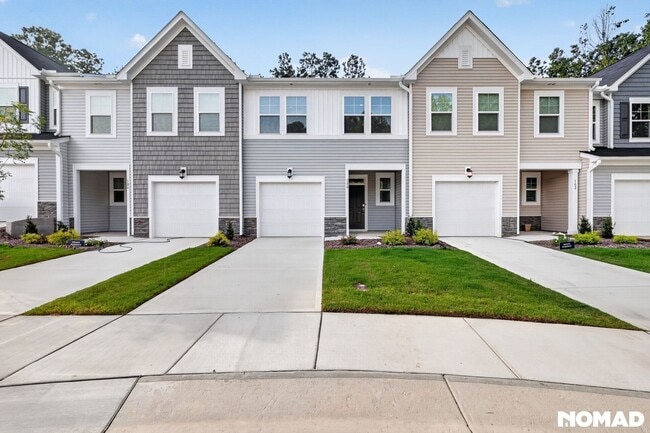 Photo - 104 Tree Moss Ct