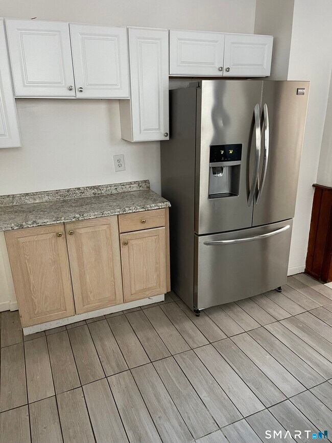 Photo - 191 Parrott Ave Unidad 1