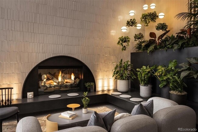 Photo - 1521 Hooker St Unit 326