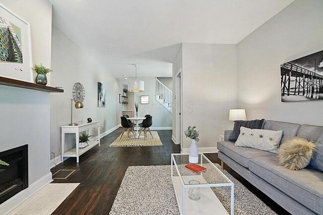 Photo - 597 Lilley Ave