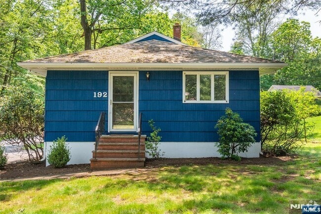 Building Photo - 192 Woodland Ave Rental