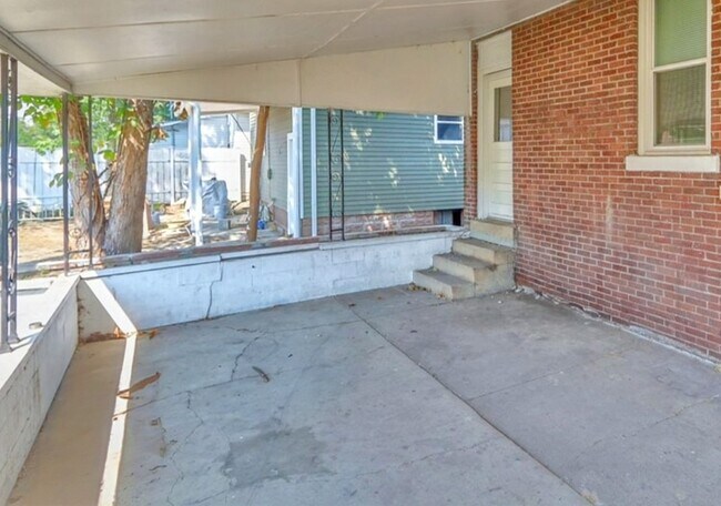 Photo - 1263 Washington Ave