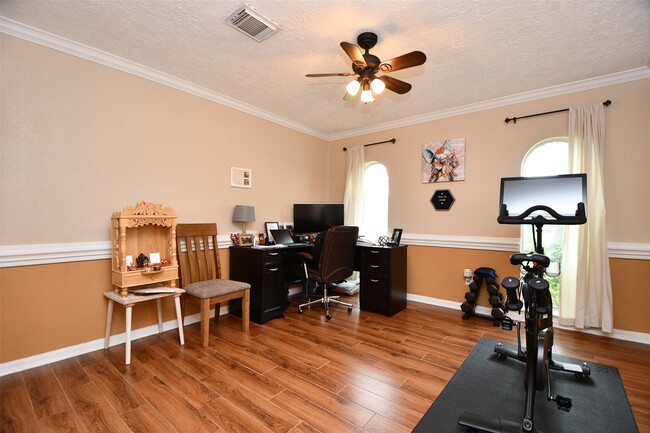 Building Photo - 3410 Plum Brook Ln