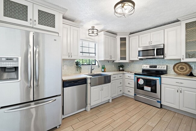 Photo - Fully renovated condo in Hendersonville