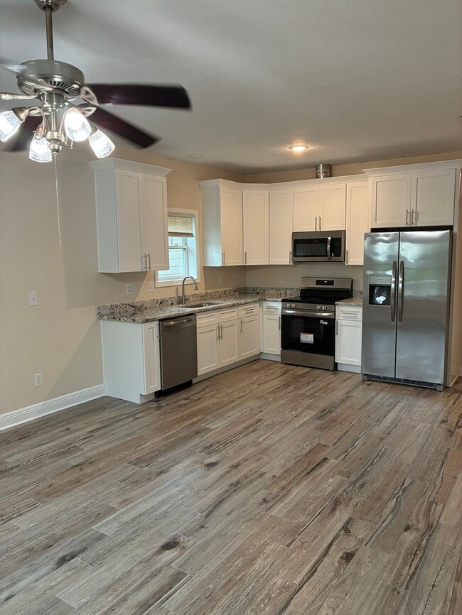 Photo - Newly Renovated 2/1 Duplex