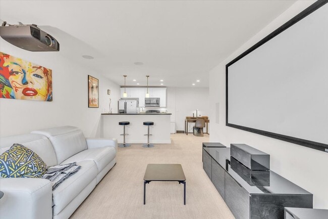 Building Photo - 10982 Roebling Ave Unit 363 Rental