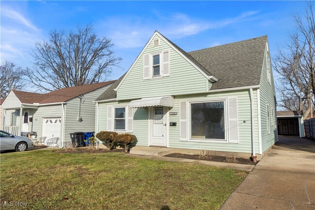 Photo - 18804 Rockland Ave