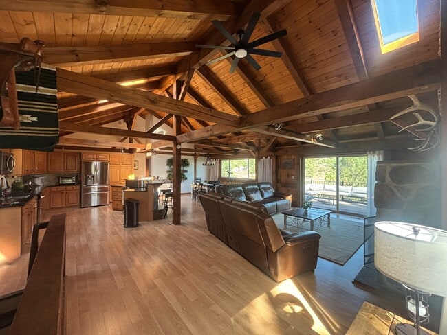 Building Photo - 525 W Woodmen Rd