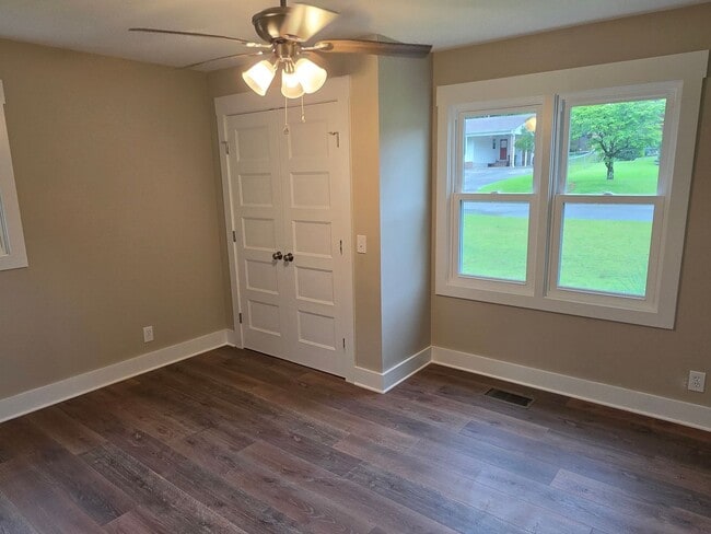 Photo - 3 Bedroom, 2 Bath home.