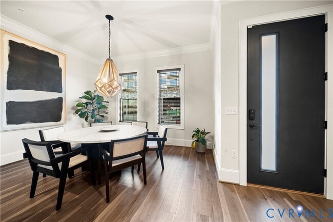 Photo - 441 W 7th St