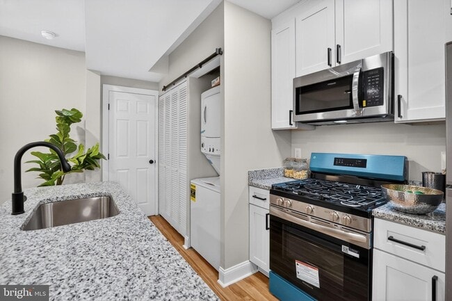 Photo - 212 36th St NE Unit 3