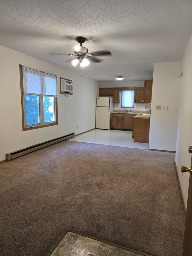 Photo - 104 E Mill St Unit #3