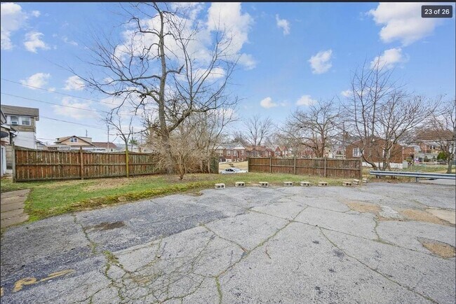 Photo - 2835 Hampton Ave