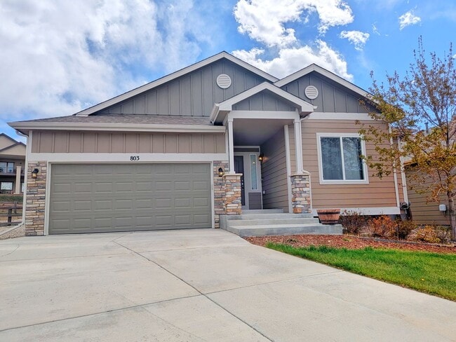Building Photo - 5 Bedroom Three Bathroom Single Family Home in Monument