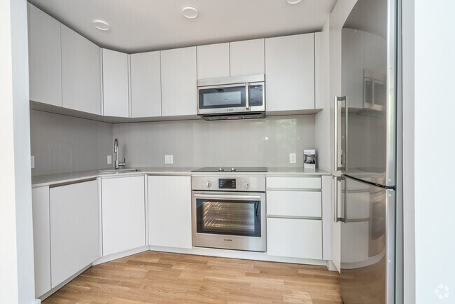Building Photo - 335 Harvard St Unit 2 Rental