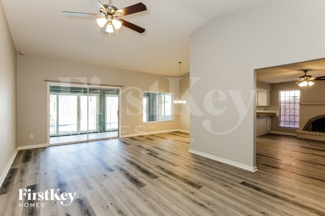 Photo - 10632 N 39th Ave