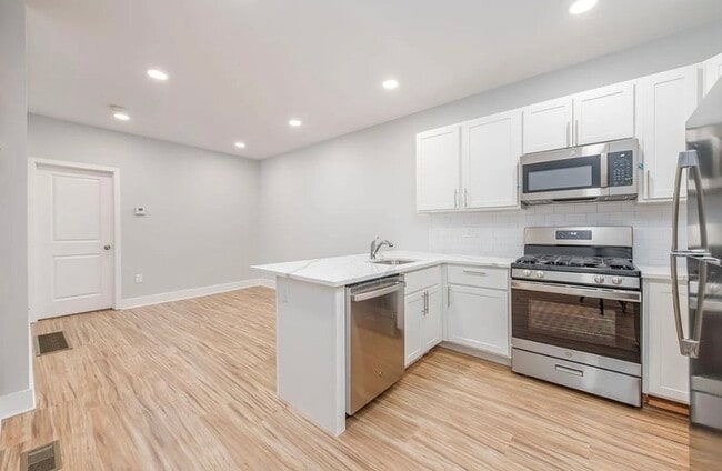 Photo - 2031 S 19th St