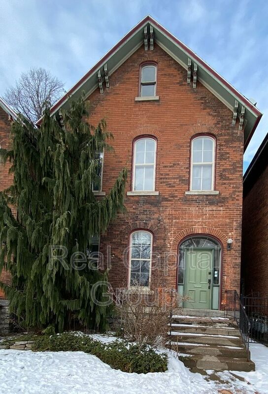 Building Photo - 153 Allen St Unit Lower Rental