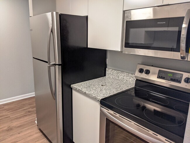 Photo - 1 Renaissance Pl Unit 104